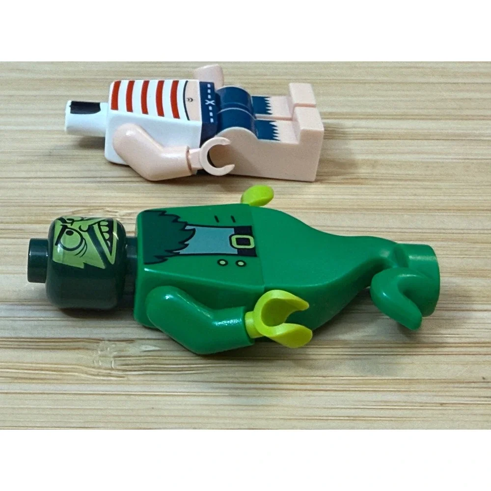 LEGO SpongeBob Flying Dutchman Minifigure bob020 & Headless Pirate bob013 Parts